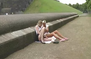 XXX Blondine mit sexkontakte mit reifen frauen einem Kerl Pumpe