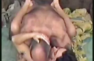 XXX Sie macht den Holzfäller reife mom sex spielen porno-casting