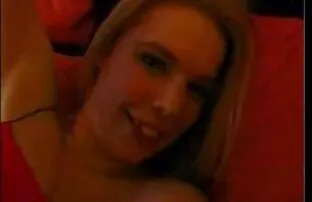 XXX Blonde russische kostenlose sexfilme mit älteren frauen masturbieren